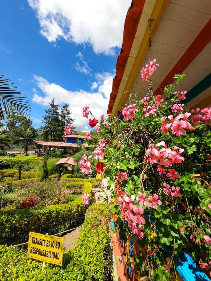 Hosteria El Paraiso Hotel Jardin Exterior photo