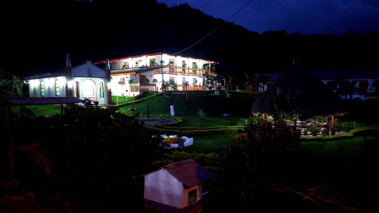 Hosteria El Paraiso Hotel Jardin Exterior photo